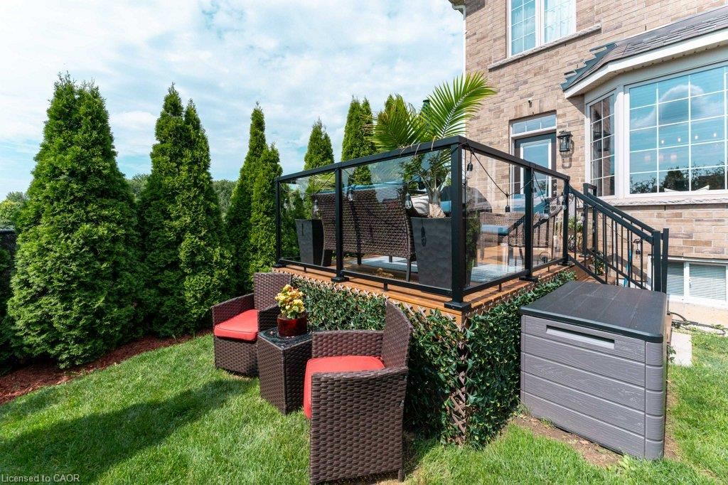 85 Aird Court Property Photo 42