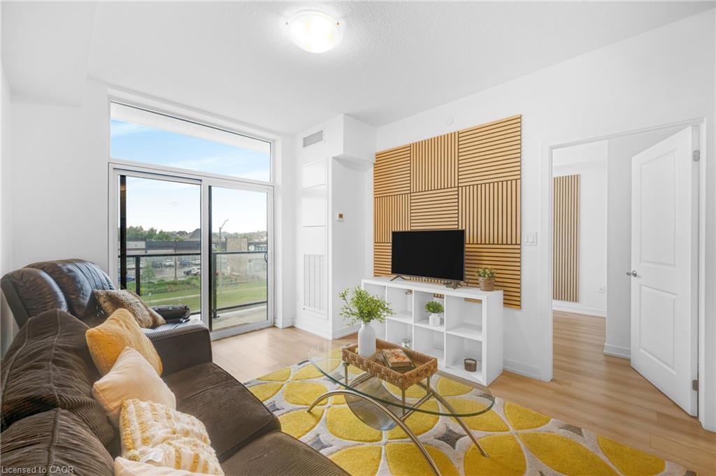309-470 Dundas Street E Property Photo 1