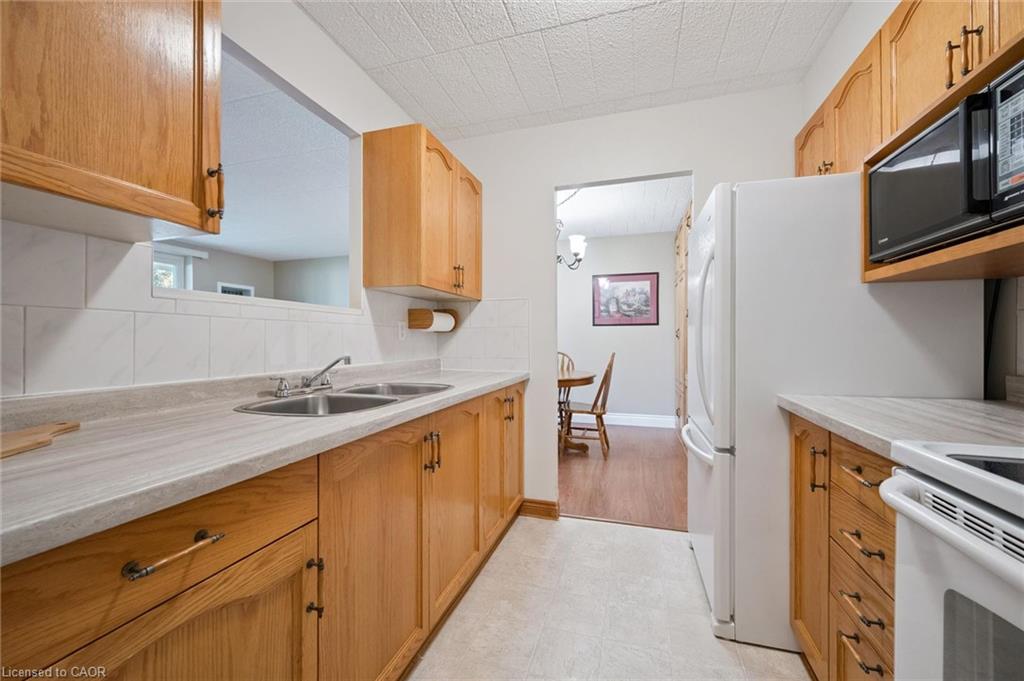107-6 Walton Avenue Property Photo 6