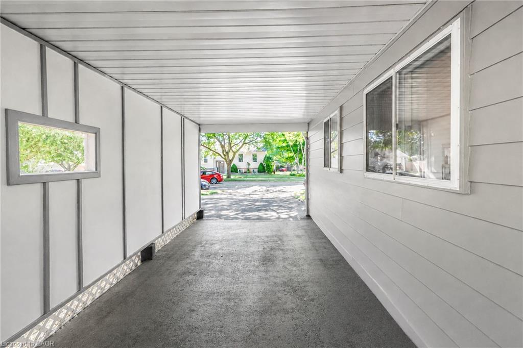 2234 Sheffield Drive Property Photo 4