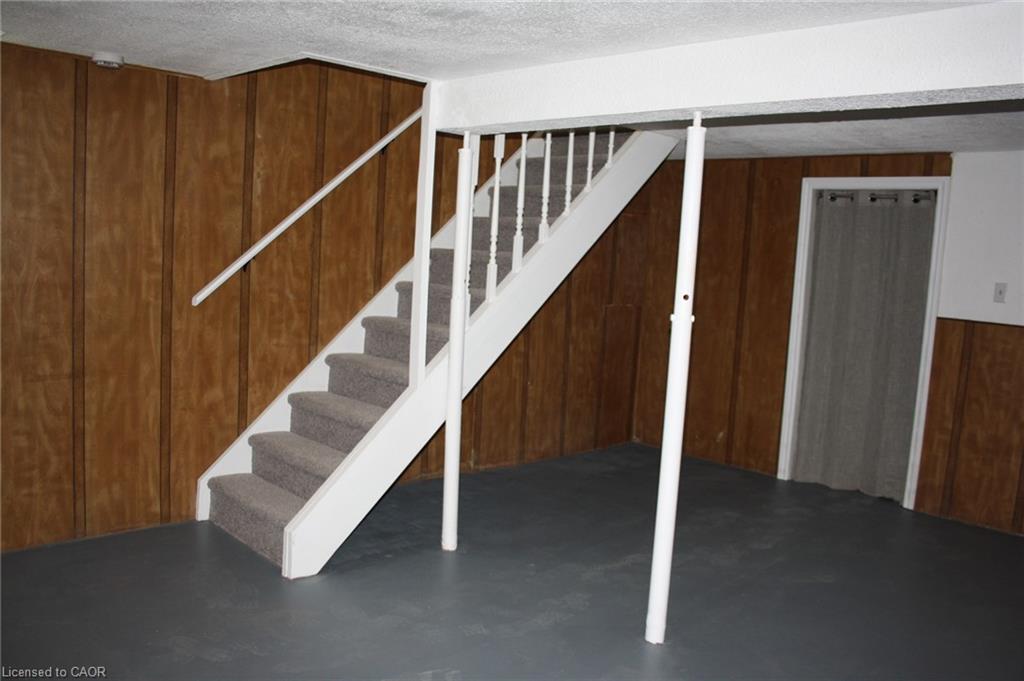 144 Sekura Crescent Property Photo 3