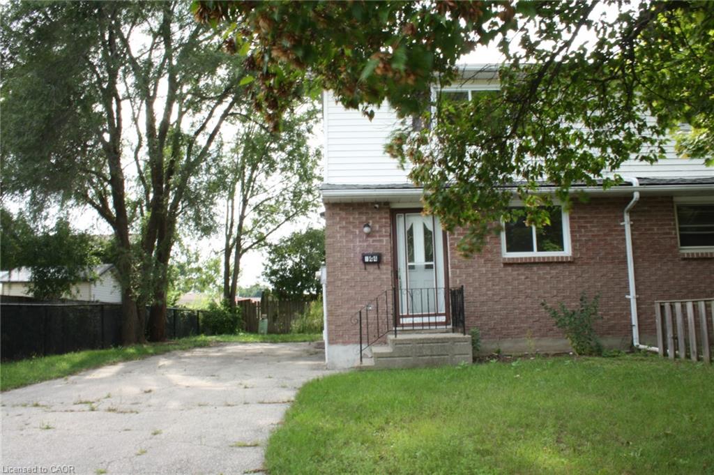 144 Sekura Crescent Property Photo 5