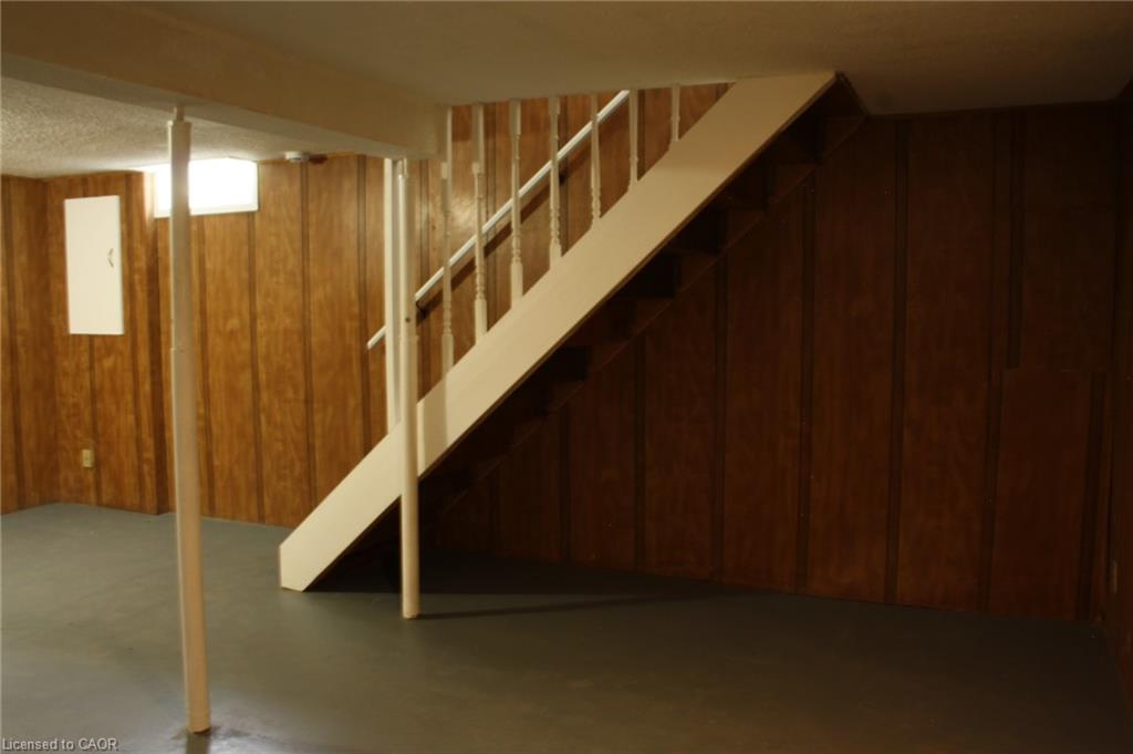 144 Sekura Crescent Property Photo 8