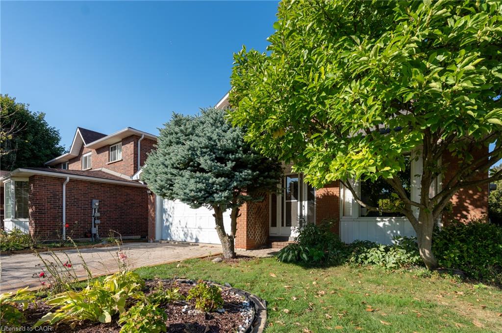 14 Windstar Place Property Photo 3
