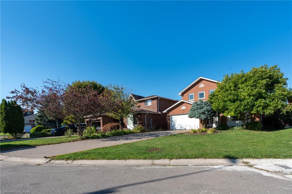 14 Windstar Place Property Photo 15
