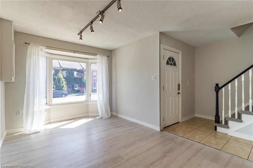 1-563 James Street N Property Photo 5