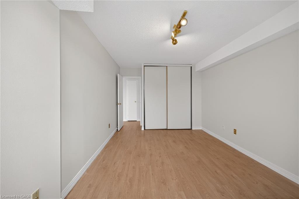 907-301 Frances Avenue Property Photo 20