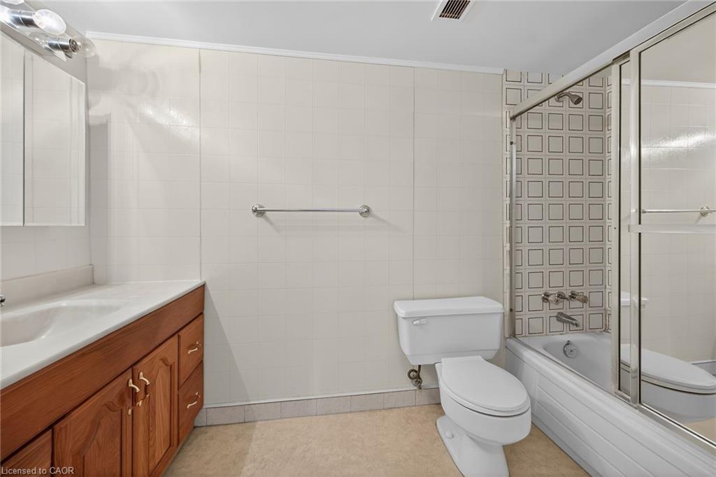 907-301 Frances Avenue Property Photo 21