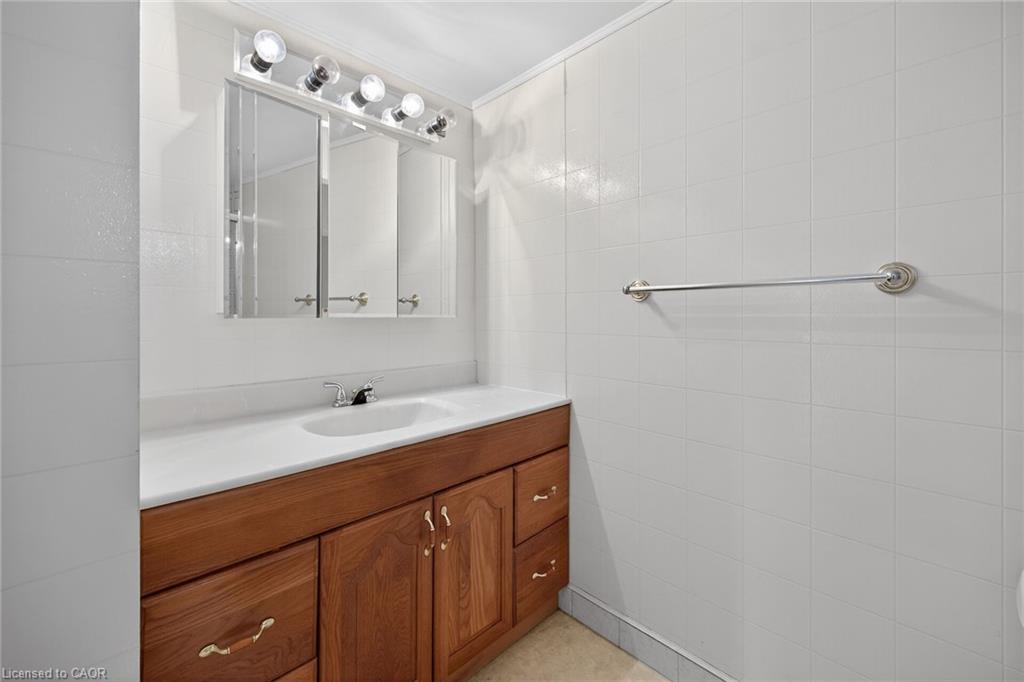 907-301 Frances Avenue Property Photo 22