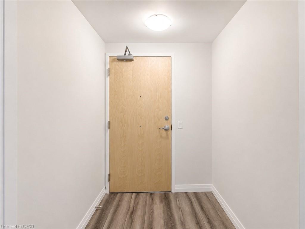 1402-60 Charles Street Property Photo 15