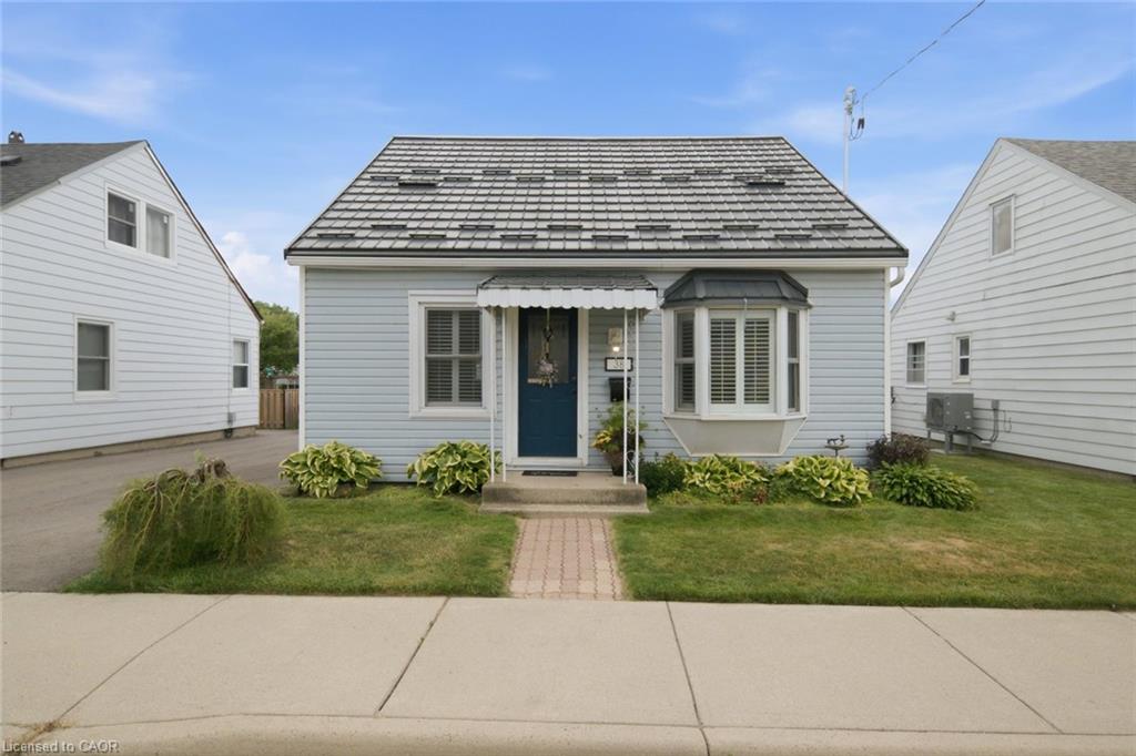 38 Tenth Avenue Property Photo 1