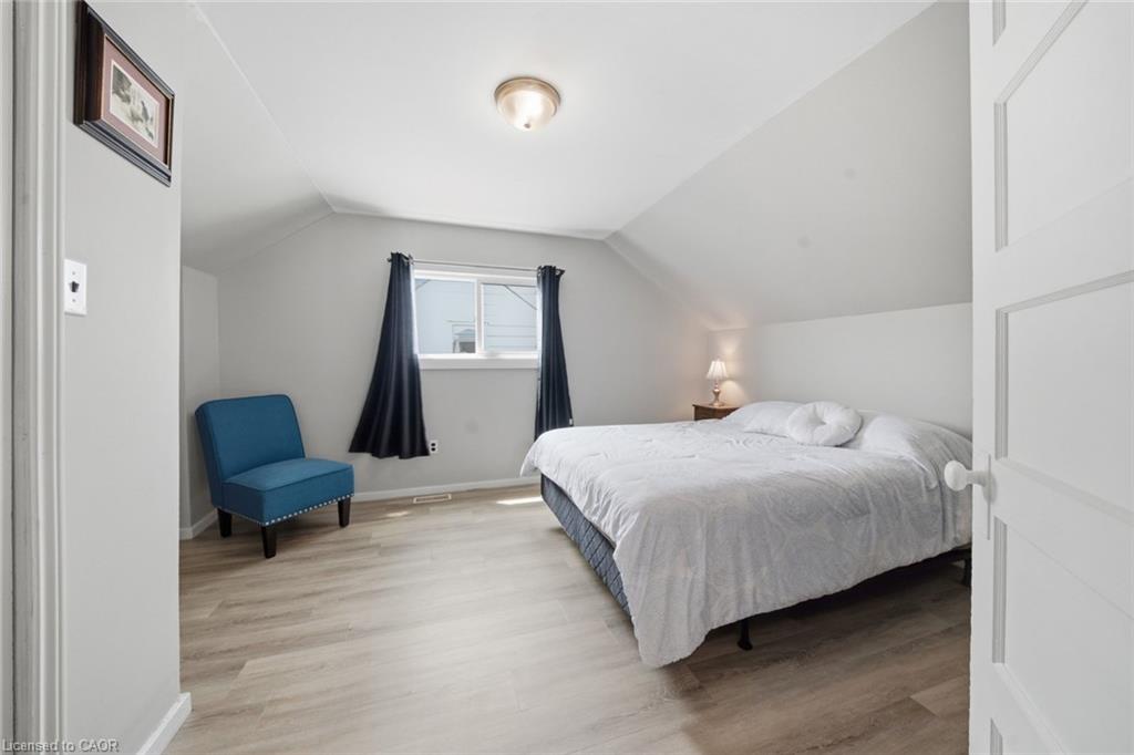 38 Tenth Avenue Property Photo 10