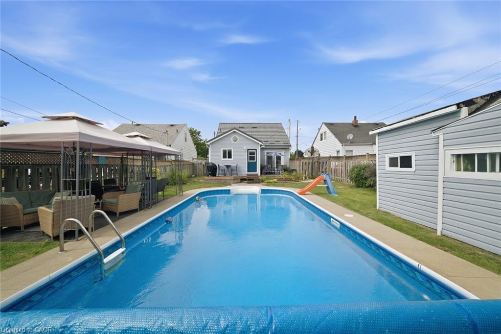 38 Tenth Avenue Property Photo 15