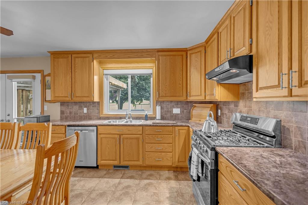 40 Murray Street E Property Photo 13