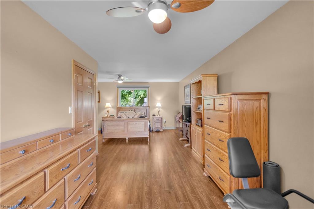 40 Murray Street E Property Photo 19