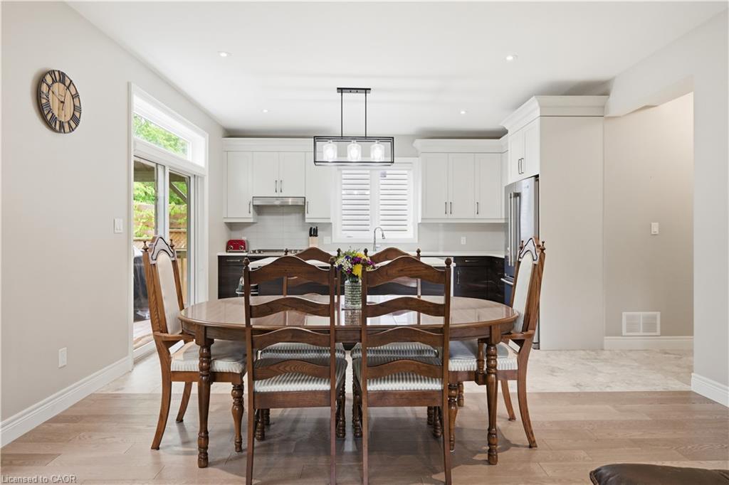 1 Lindsay Way Property Photo 11