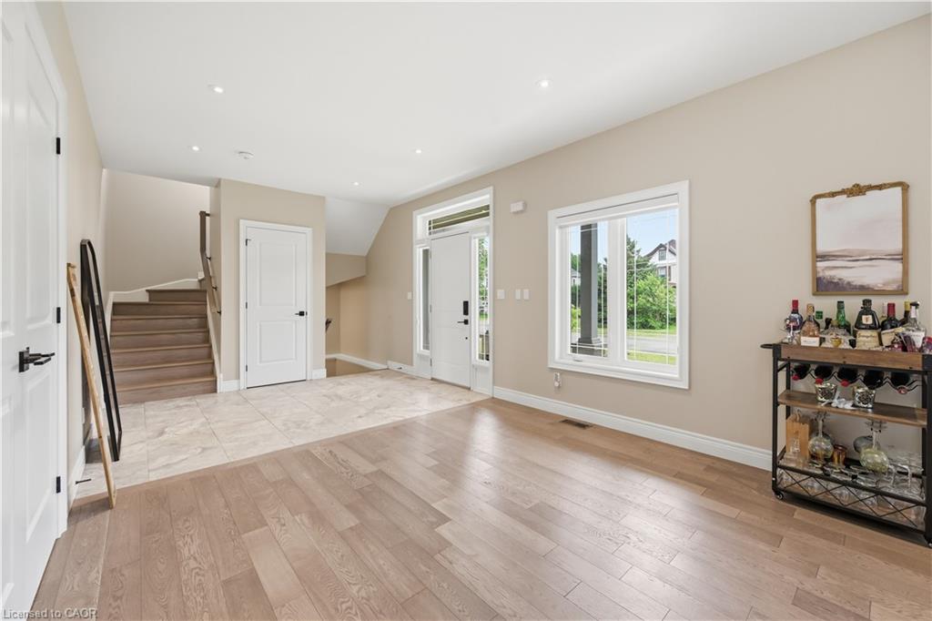 1 Lindsay Way Property Photo 20