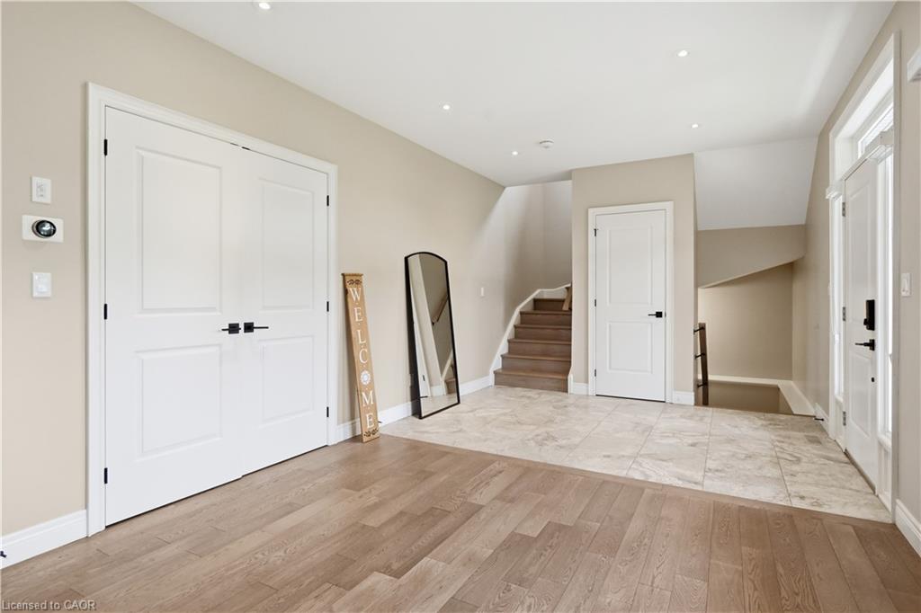 1 Lindsay Way Property Photo 21