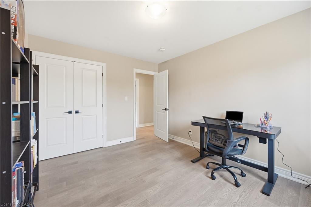 1 Lindsay Way Property Photo 33
