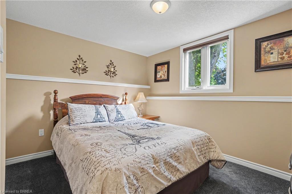 8 Upton Court Property Photo 24