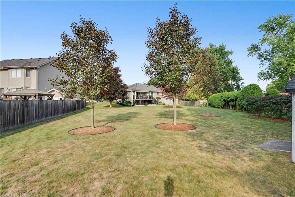 8 Upton Court Property Photo 31