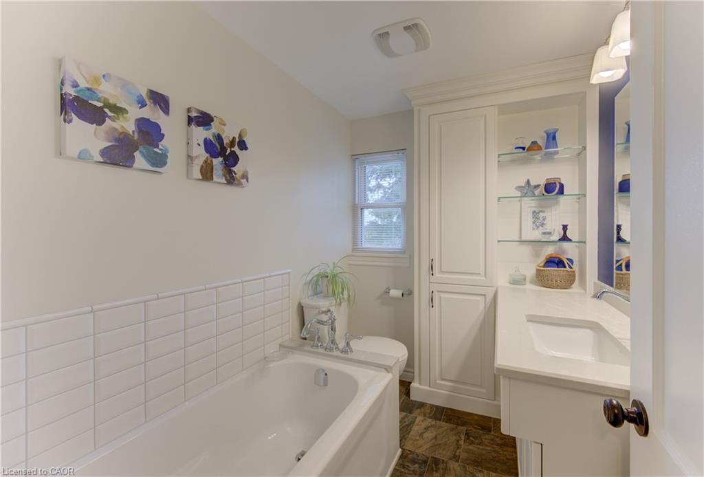 1623 Wilmot Centre Road Property Photo 18