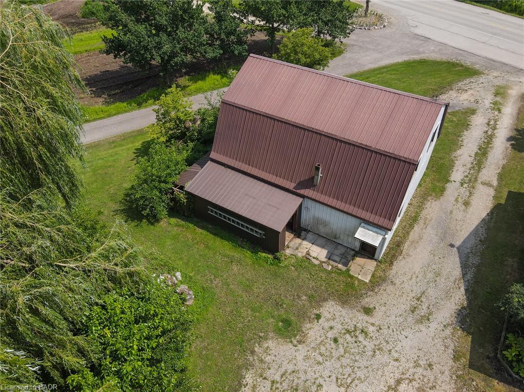 1310 Snyder's Road E Property Photo 14