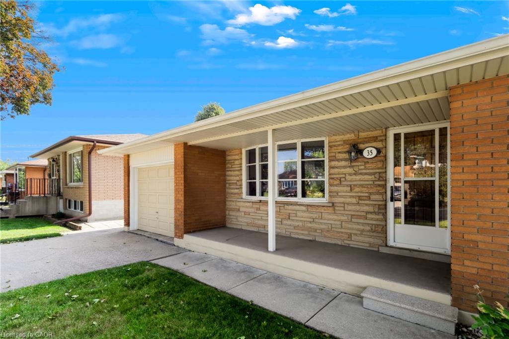 35 Burrwood Drive Property Photo 5