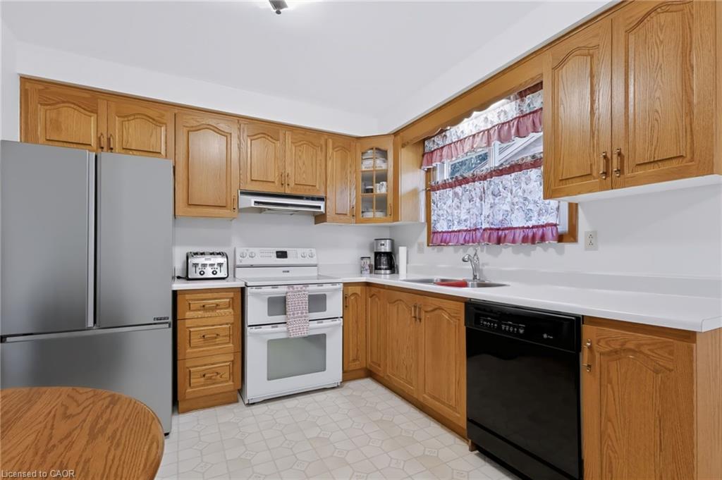 35 Burrwood Drive Property Photo 11