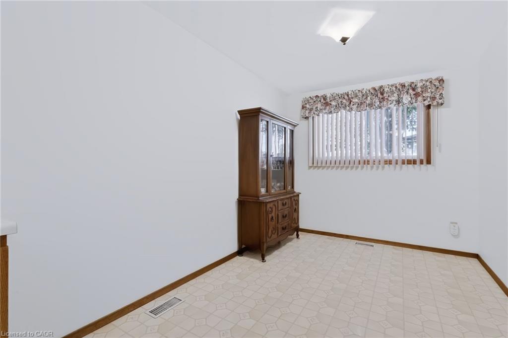 35 Burrwood Drive Property Photo 14