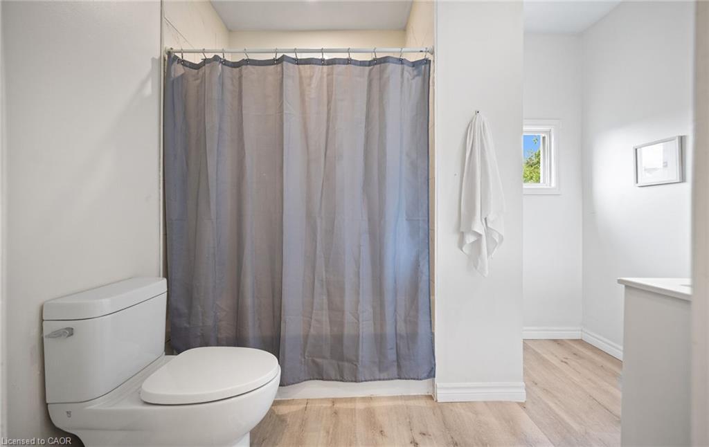 35 Britannia Avenue Property Photo 20
