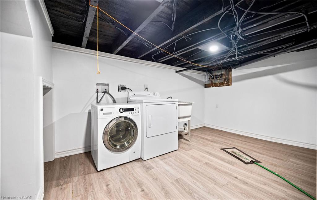 35 Britannia Avenue Property Photo 28
