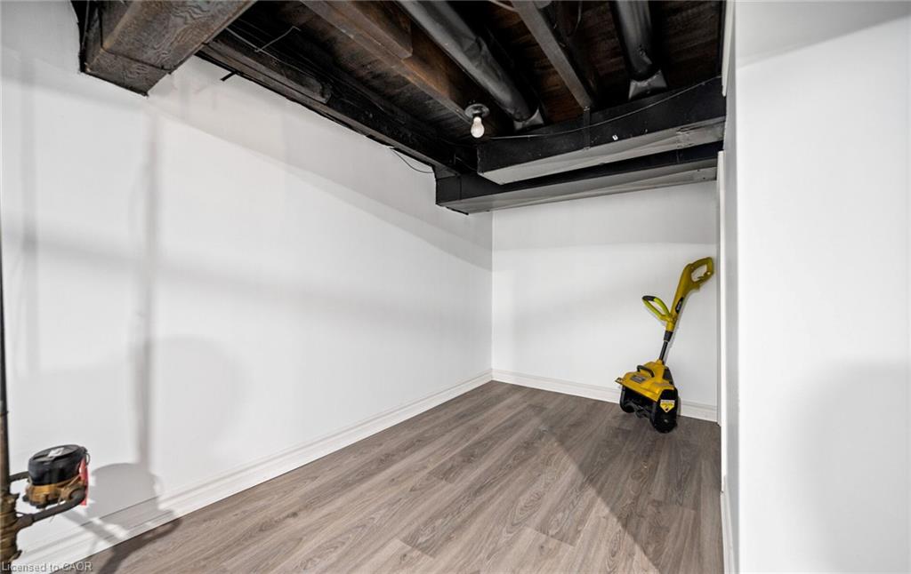 35 Britannia Avenue Property Photo 30