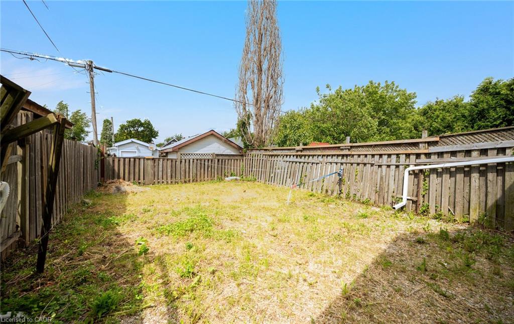 35 Britannia Avenue Property Photo 32