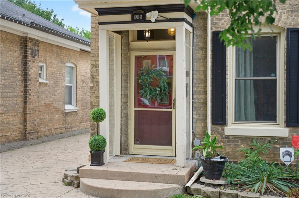 188 Chatham Street Property Photo 4