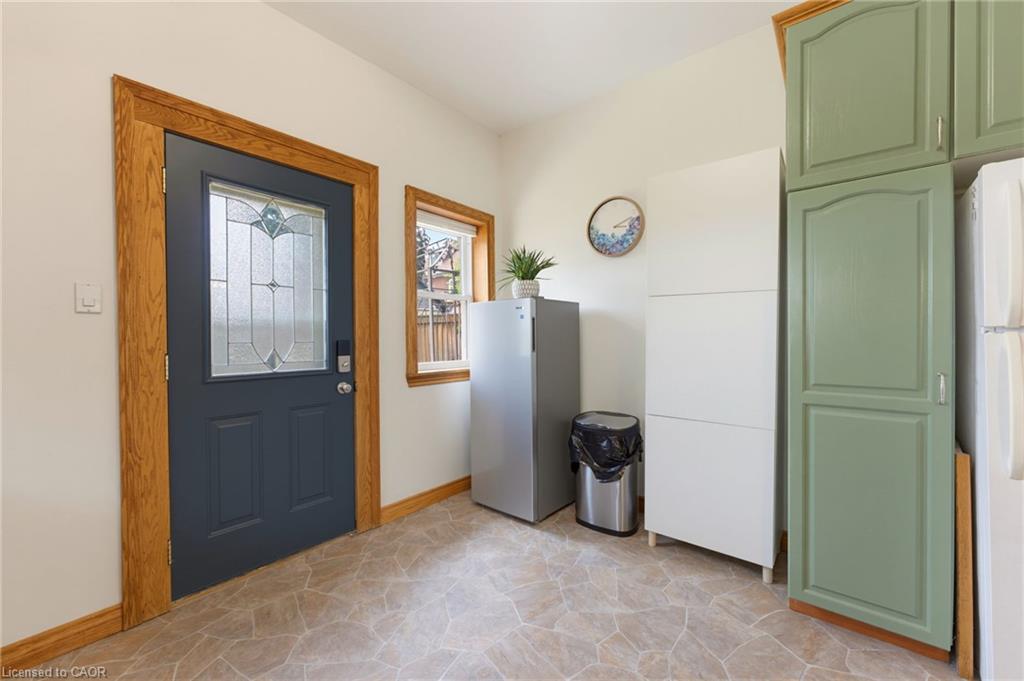 188 Chatham Street Property Photo 22