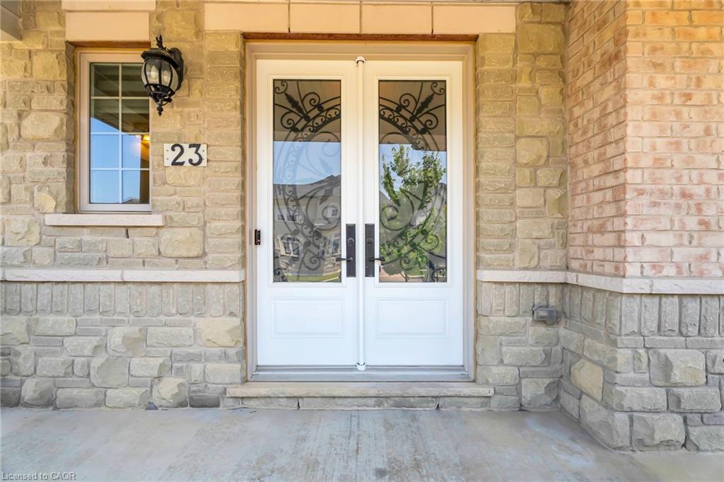 23 Martin Byrne Drive Property Photo 5