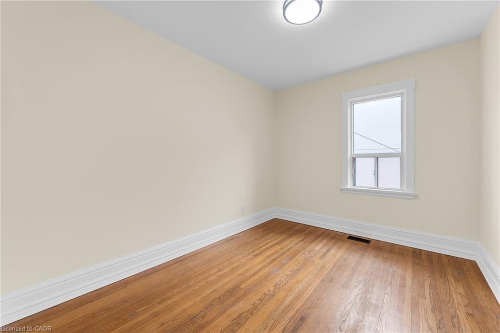 4-409 Charlton Avenue W Property Photo 14