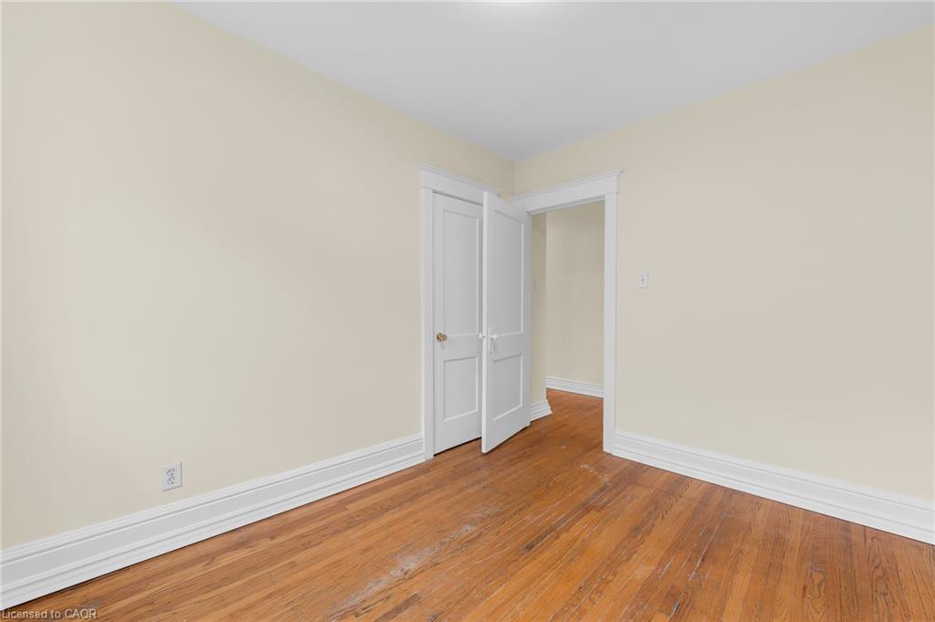 4-409 Charlton Avenue W Property Photo 15