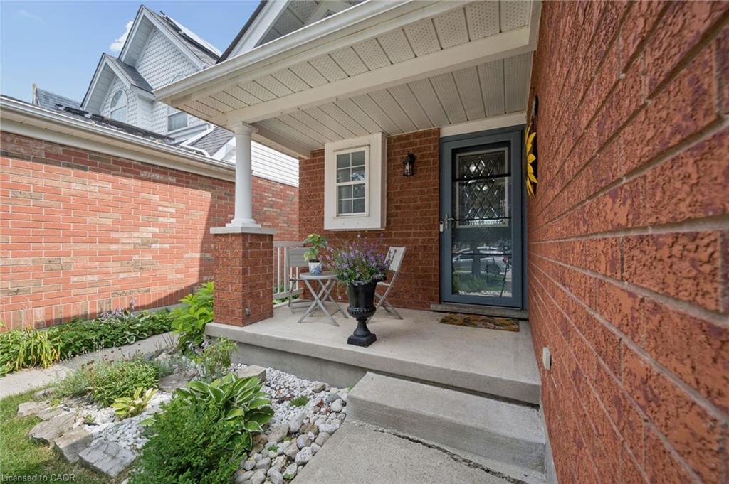 63 Starview Crescent Property Photo 2