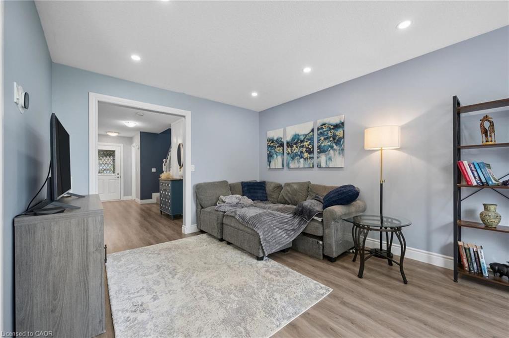 63 Starview Crescent Property Photo 12