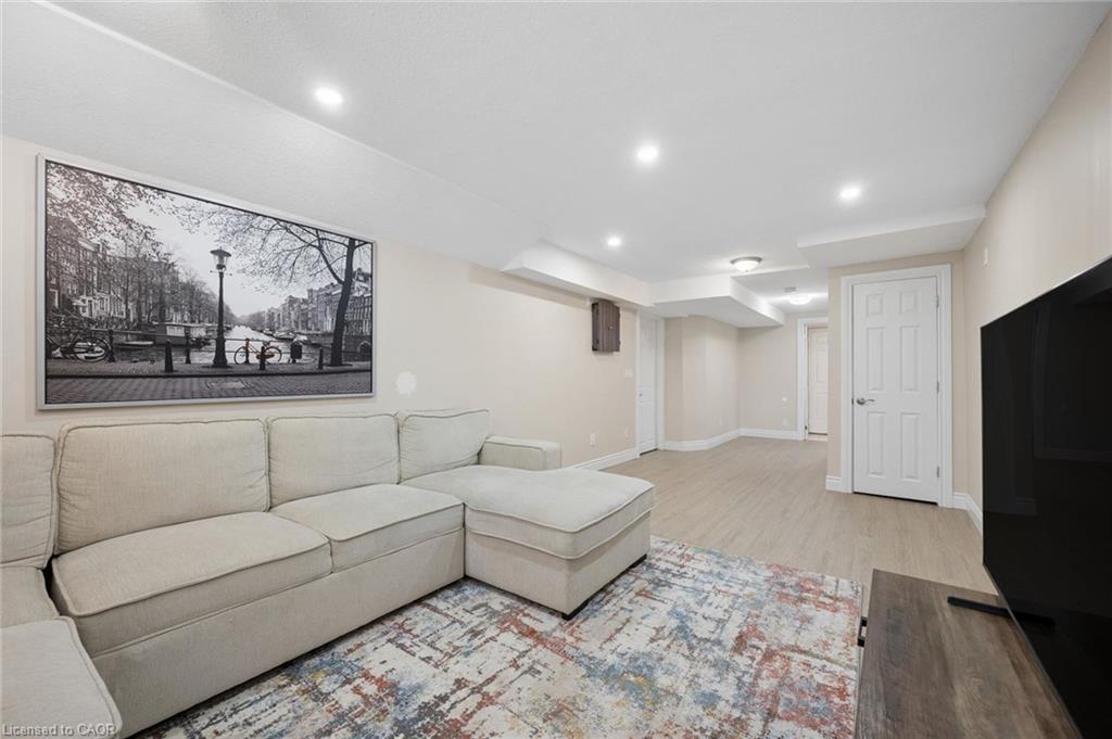 63 Starview Crescent Property Photo 31