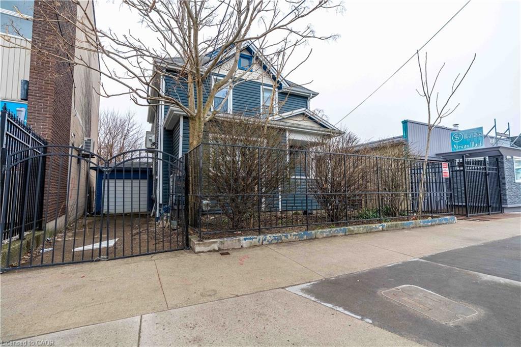 108 Queenston Street Property Photo 27