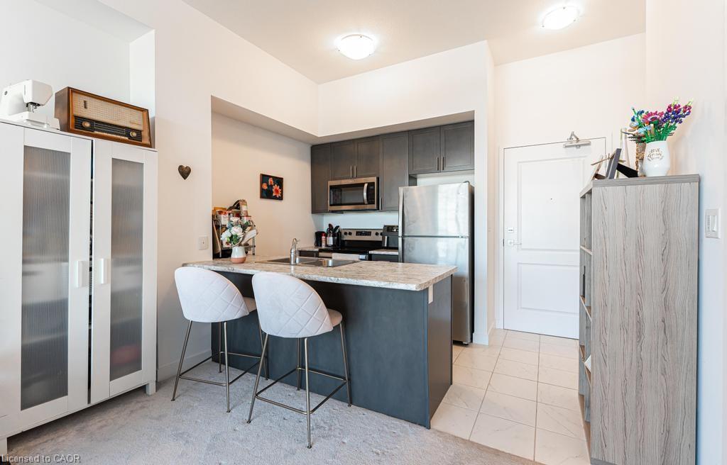 503-450 Dundas Street E Property Photo 5