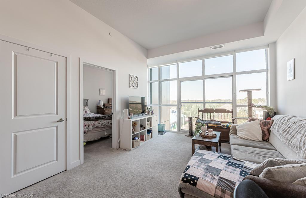 503-450 Dundas Street E Property Photo 8