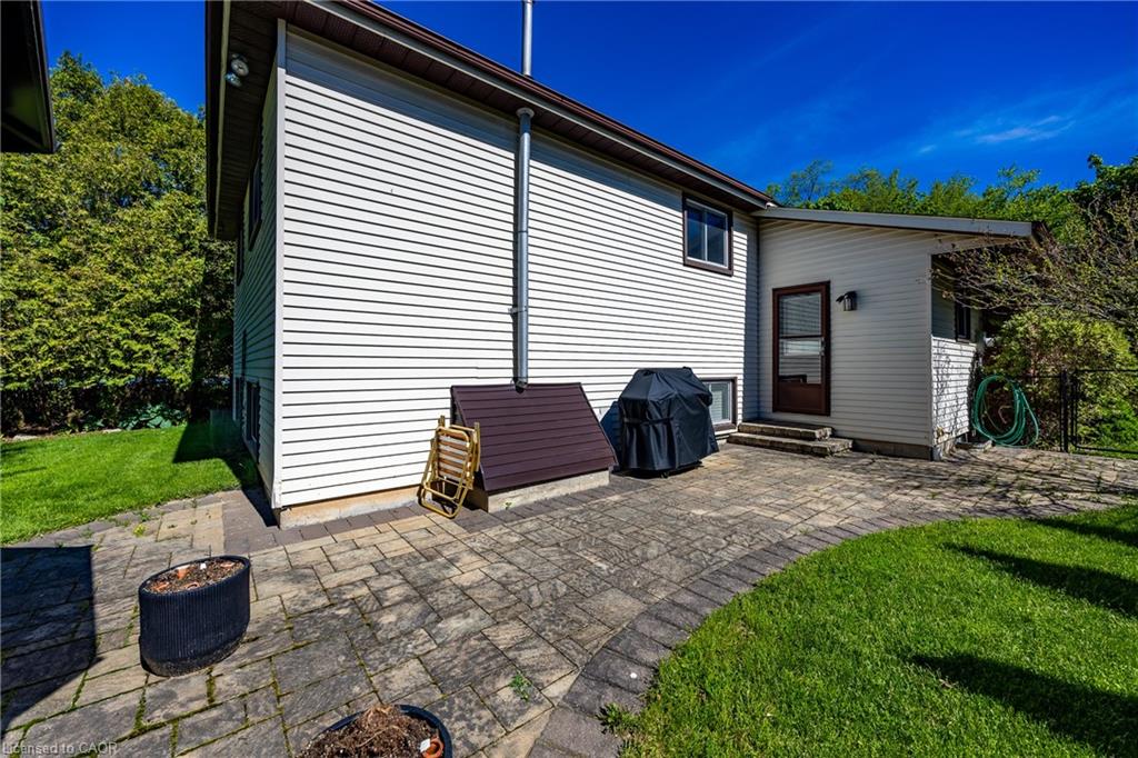 307 Orkney Street W Property Photo 4