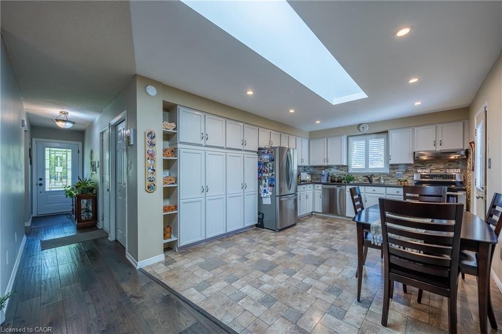 307 Orkney Street W Property Photo 12