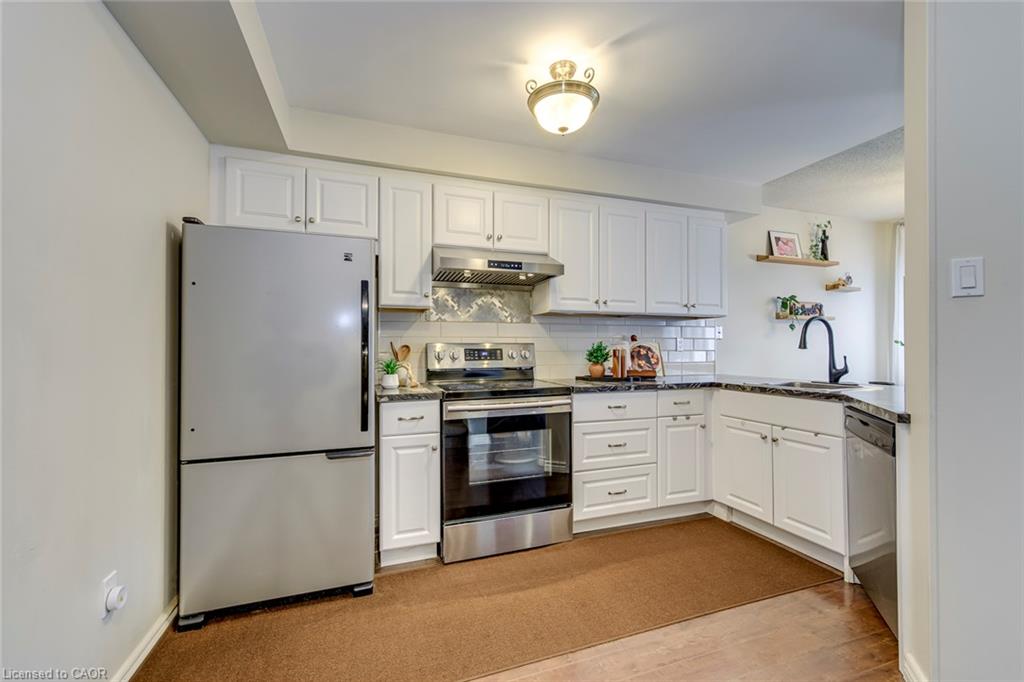 2549 Addingham Crescent Property Photo 5