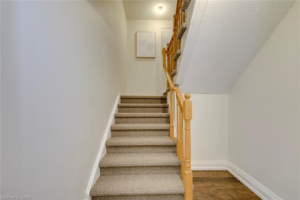 2549 Addingham Crescent Property Photo 22