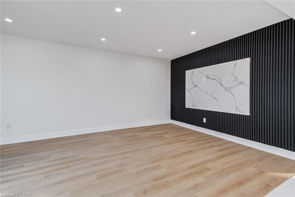 63 Hardale Crescent Property Photo 9